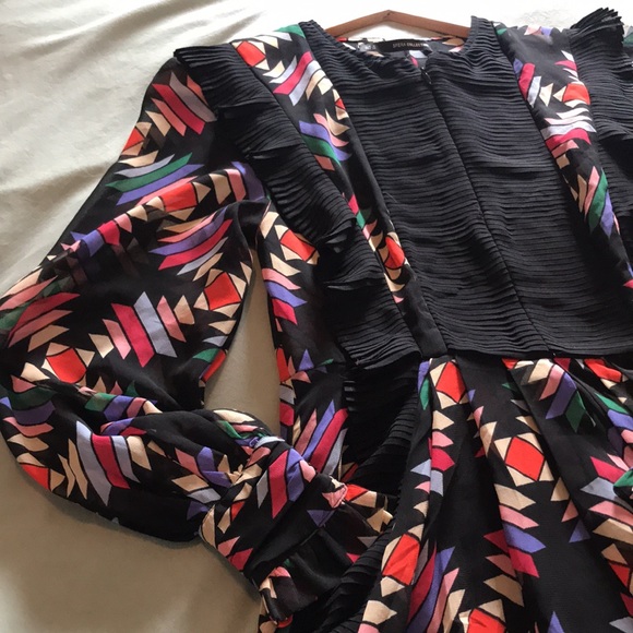 Sfera Collection Southwestern Aztec, Light Flowy Dress, Size Medium - Picture 5 of 14